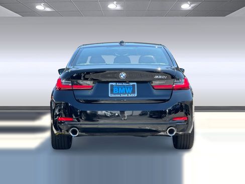 Used 2025 BMW 330i Sedan w/ Premium Package RWD image 10
