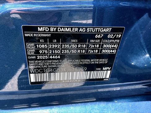 Certified 2019 Mercedes-Benz GLA 250 4MATIC image 33
