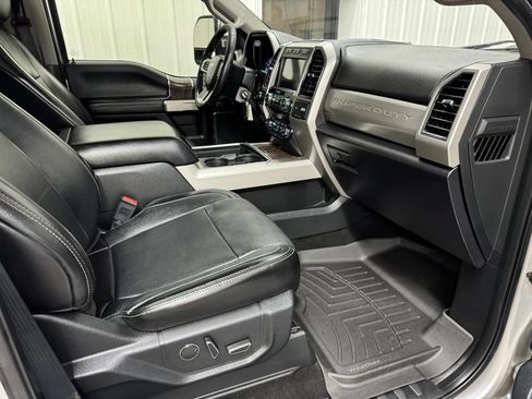 Used 2019 Ford F250 Lariat w/ Chrome Package AWD/4WD image 15