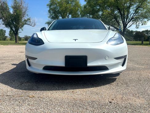 Used 2021 Tesla Model 3 Performance image 5