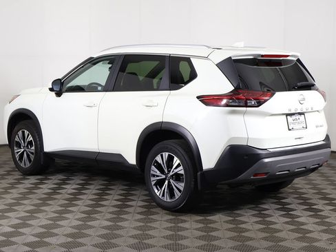 Used 2023 Nissan Rogue SV w/ SV Premium B Package AWD/4WD image 9