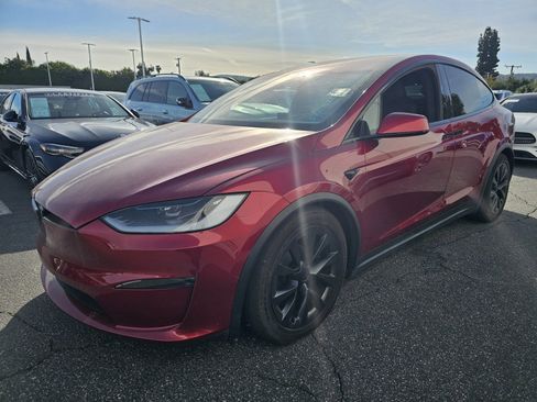 Used 2023 Tesla Model X image 4