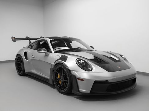 Certified 2024 Porsche 911 GT3 RS RWD image 10