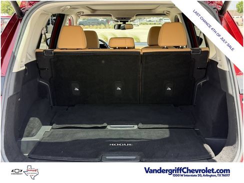 Used 2021 Nissan Rogue Platinum FWD image 28