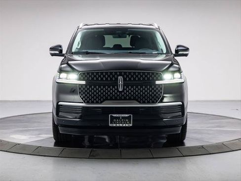 New 2027 Lincoln Navigator Premiere RWD image 8