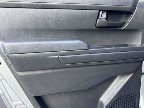 Used 2025 Toyota Tacoma SR image 12