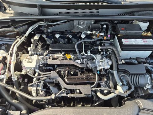 Used 2024 Toyota Corolla SE w/ SE Premium Package FWD image 34