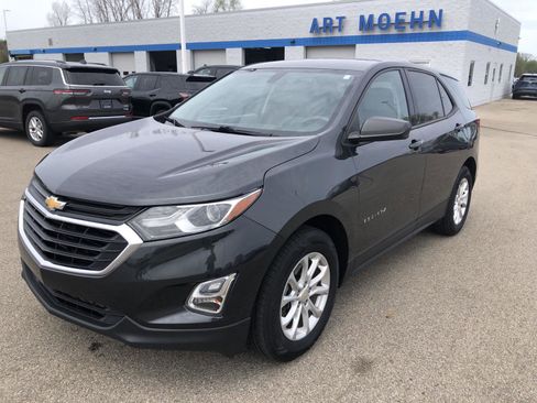 Used 2019 Chevrolet Equinox LS w/ LS Convenience Package FWD image 11