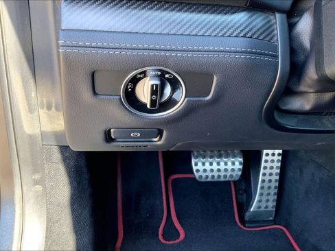 Used 2016 Mercedes-Benz SL 550 image 31