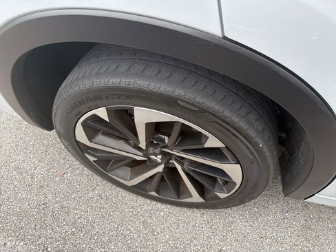 Used 2024 Mitsubishi Outlander SEL FWD image 10
