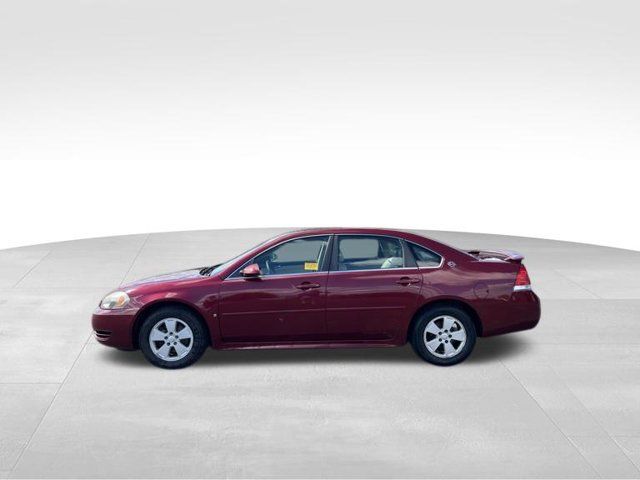 Used 2009 Chevrolet Impala LT w/ Luxury Edition Package FWD image 2