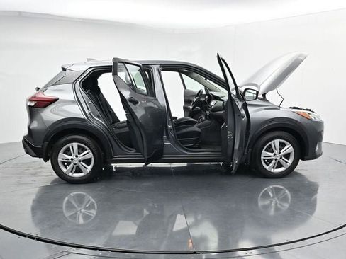 Used 2024 Nissan Kicks S FWD image 38