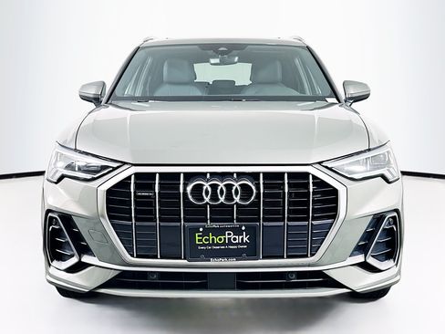 Used 2025 Audi Q3 2.0T Premium AWD/4WD image 2