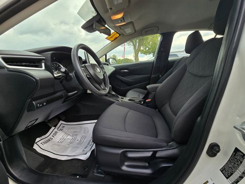 Used 2021 Toyota Corolla LE image 13