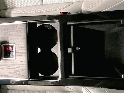 Certified 2025 Land Rover Range Rover Evoque S image 11