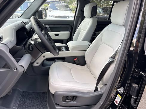 New 2026 Land Rover Defender 110 X-Dynamic SE AWD/4WD image 21
