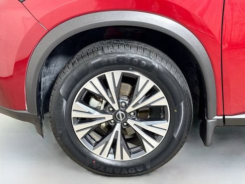 Used 2023 Nissan Rogue SV FWD image 27