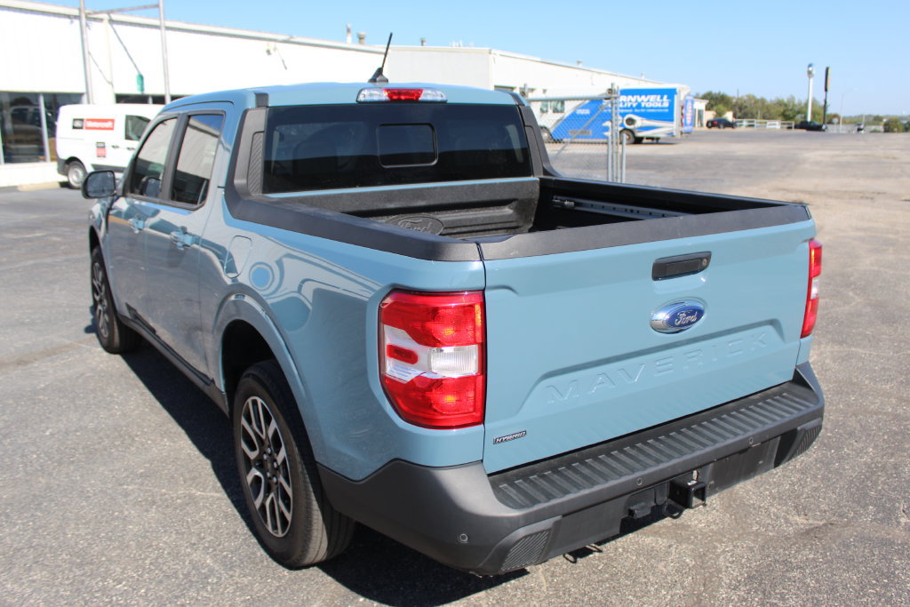 Used 2022 Ford Maverick Lariat w/ Lariat Luxury Package FWD image 4