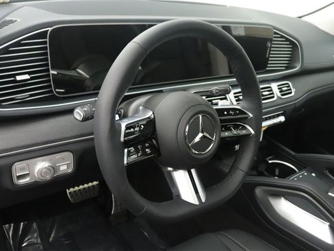New 2026 Mercedes-Benz GLS 450 4MATIC image 5