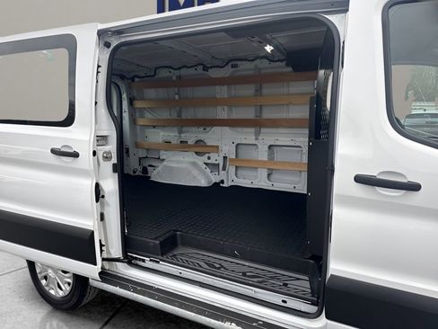 Used 2024 Ford Transit 250 Low Roof w/ Exterior Upgrade Package RWD image 21