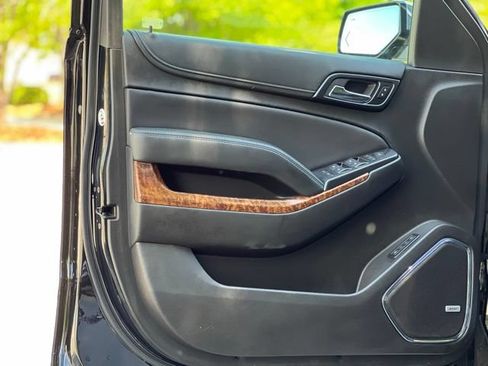 Used 2017 Chevrolet Tahoe Premier AWD/4WD image 10