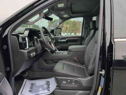 New 2026 GMC Sierra 2500 Denali w/ Denali Reserve Package image 14