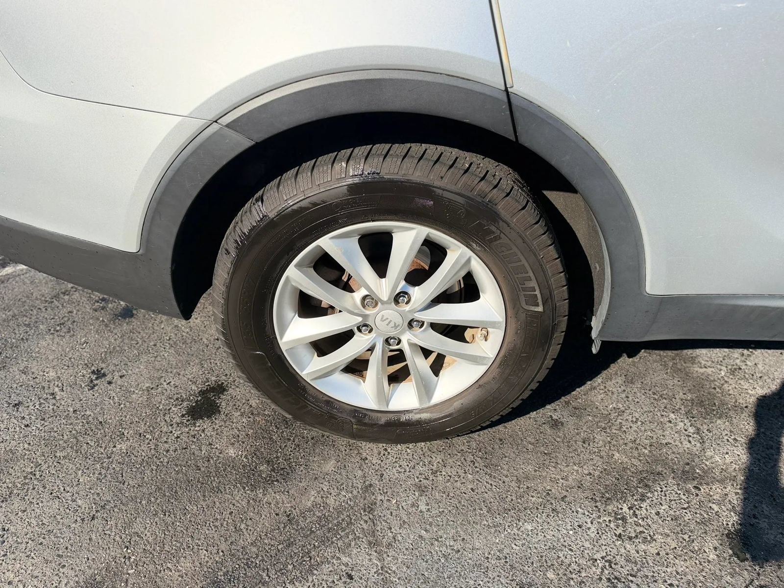 Used 2016 Kia Sorento AWD w/ LX Convenience Package image 9