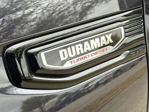 Used 2022 GMC Sierra 1500 Elevation w/ Elevation Premium Package image 6