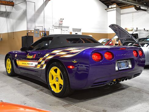 Used 1998 Chevrolet Corvette Convertible w/ Memory Pkg image 19