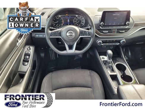 Used 2024 Nissan Altima 2.5 SV image 9