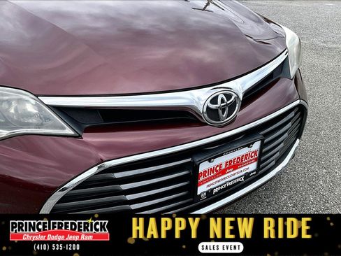 Used 2016 Toyota Avalon XLE Premium image 25