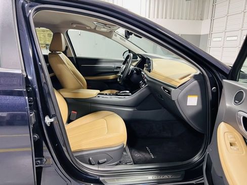 Used 2022 Hyundai Sonata Limited w/ Cargo Package image 34