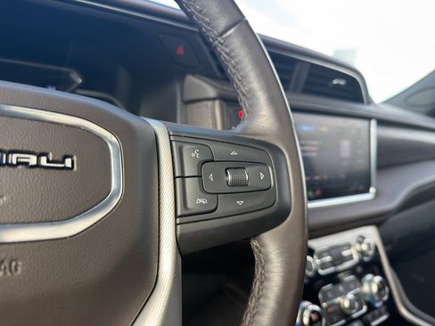 Used 2021 GMC Yukon Denali image 19