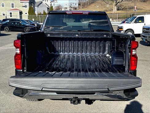 Used 2023 Chevrolet Silverado 1500 LT image 30
