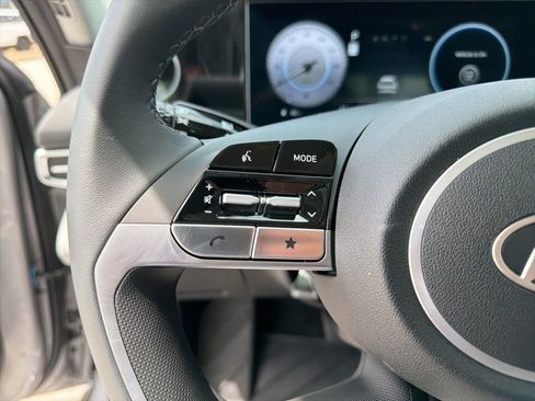 New 2026 Hyundai Elantra Limited FWD image 21