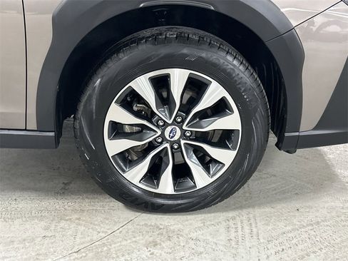 Certified 2023 Subaru Outback Limited image 13