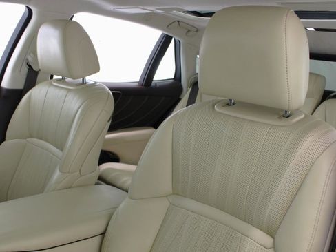 Used 2018 Lexus LS 500 w/ Luxury Package RWD image 34