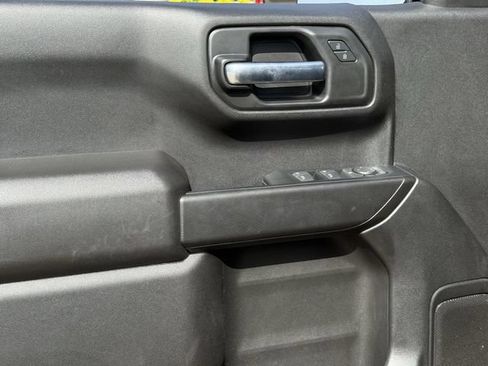 Used 2023 Chevrolet Silverado 1500 Custom RWD image 22