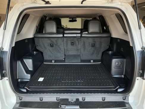Used 2017 Toyota 4Runner Limited AWD/4WD image 23