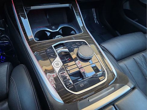 Used 2023 BMW X7 xDrive40i image 30