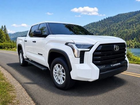 Used 2024 Toyota Tundra SR5 w/ SR5 Convenience Package AWD/4WD image 1