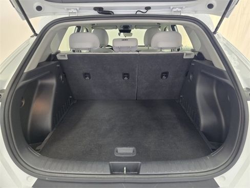 Used 2024 Hyundai Kona SE image 16