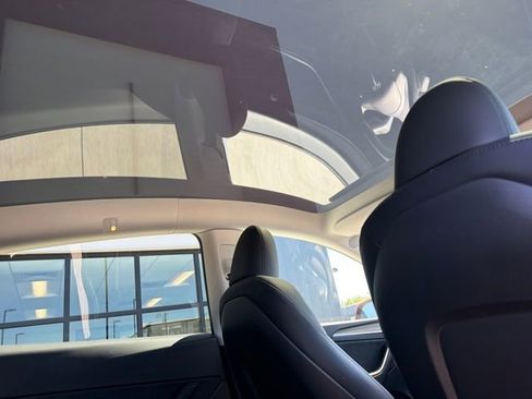 Used 2023 Tesla Model Y Long Range AWD/4WD image 14