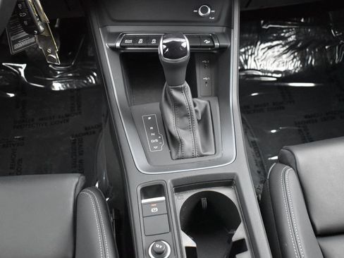 Used 2025 Audi Q3 2.0T Premium w/ Black Optic Sport Package AWD/4WD image 16