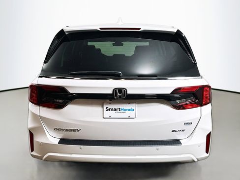 New 2026 Honda Odyssey Elite image 6
