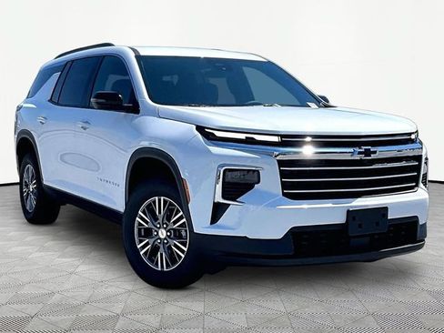 New 2026 Chevrolet Traverse LT w/ LPO, Floor Liner Package FWD image 1