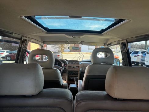 Used 2000 Mitsubishi Montero image 24