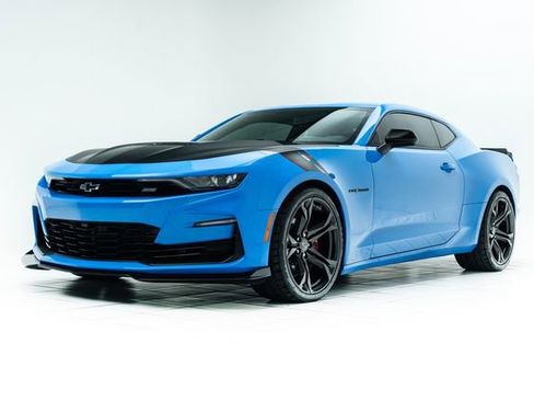 Used 2022 Chevrolet Camaro SS RWD image 8