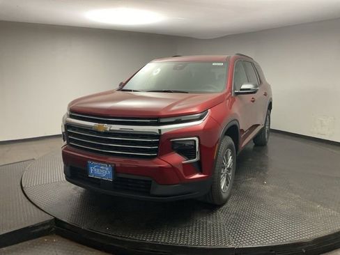 New 2026 Chevrolet Traverse LT w/ LPO, Floor Liner Package image 3