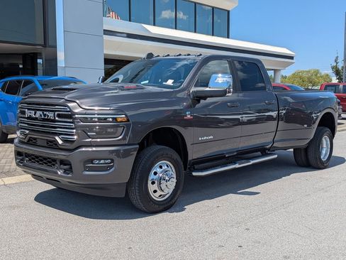 New 2025 RAM 3500 Laramie w/ Sport Appearance Package AWD/4WD image 9
